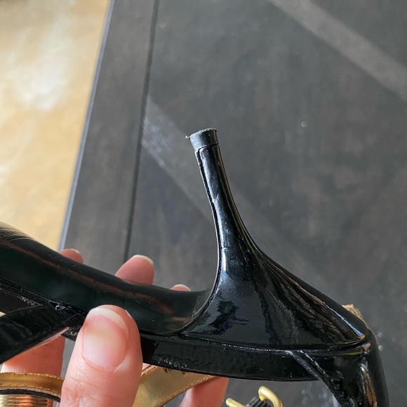 Coach patent leather strappy heels - Picture 6 of 6